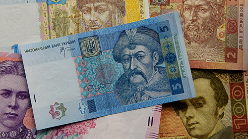 Đồng nội tệ Ukraine tiếp tục trượt giá mạnh